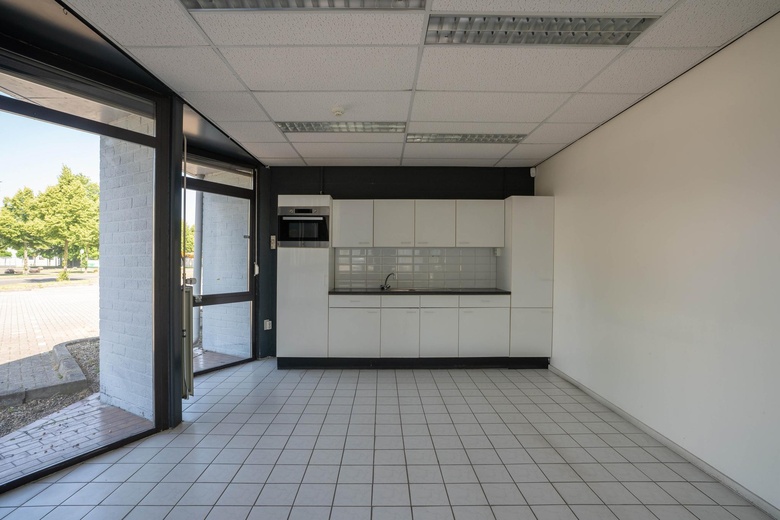 BedrijfsruimteaanDr. Nolenslaan 111<br/> inSittard