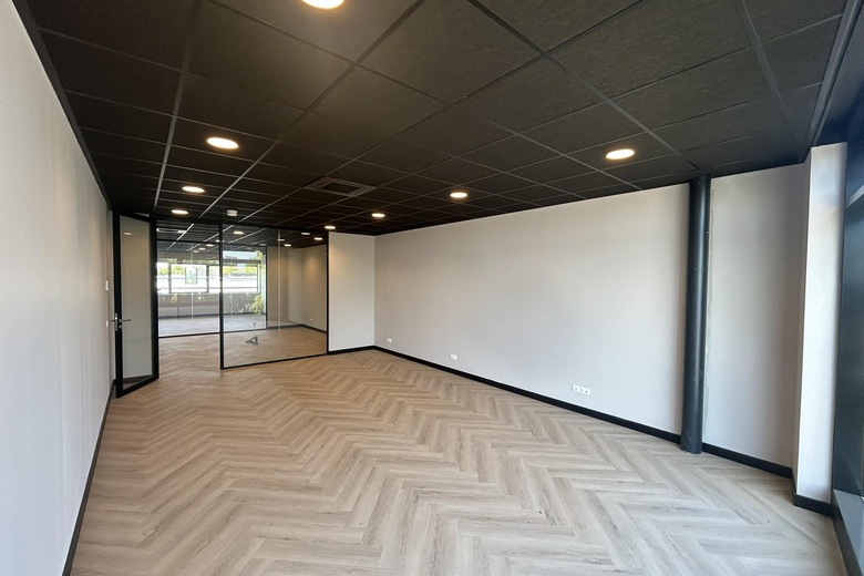 BedrijfsruimteaanLorentzstraat 15 BU5<br/> in's-Gravenzande BedrijfsruimteaanLorentzstraat 15 BU5<br/> in's-Gravenzande