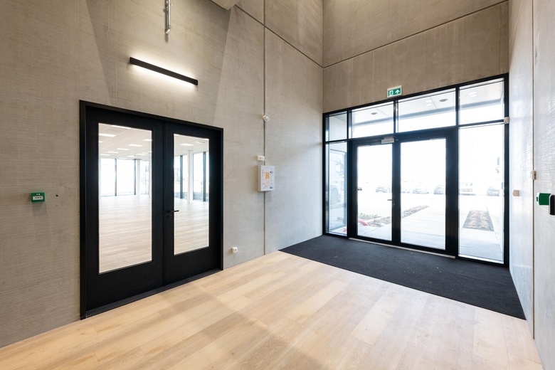 BedrijfsruimteaanVoltaweg 41<br/> inHellevoetsluis BedrijfsruimteaanVoltaweg 41<br/> inHellevoetsluis
