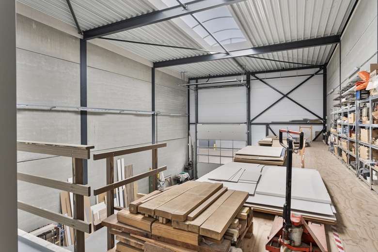 BedrijfsruimteaanPater van den Elsenlaan 22 B<br/> inVeghel BedrijfsruimteaanPater van den Elsenlaan 22 B<br/> inVeghel