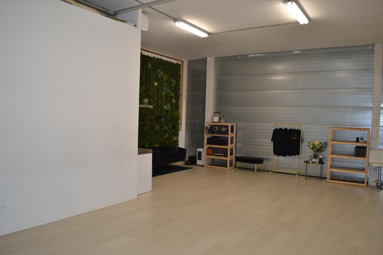 BedrijfsruimteaanXenonstraat 77<br/> inAlmere