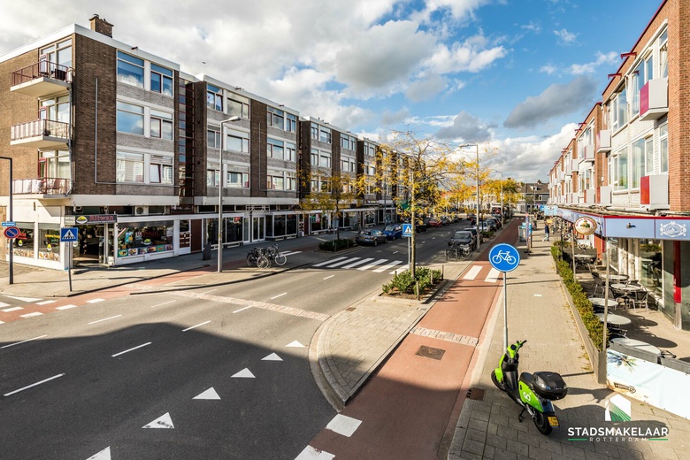 WinkelruimteaanBurgemeester Baumannlaan 140<br/> inRotterdam