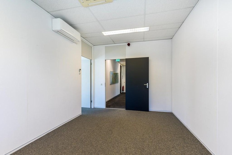 KantoorruimteaanMozartlaan 3<br/> inMaassluis KantoorruimteaanMozartlaan 3<br/> inMaassluis