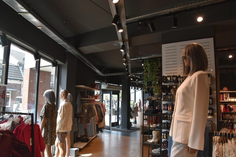 WinkelruimteaanZandstraat 80<br/> inGennep WinkelruimteaanZandstraat 80<br/> inGennep