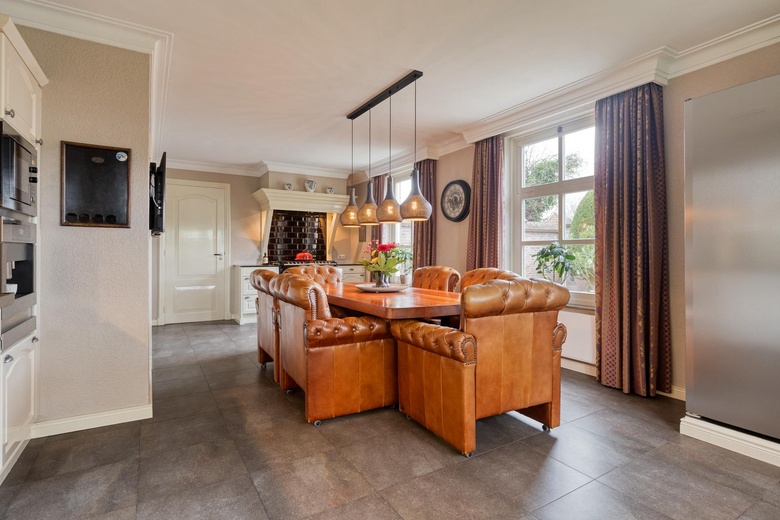 BedrijfsruimteaanHeesterseweg 27<br/> inGeffen