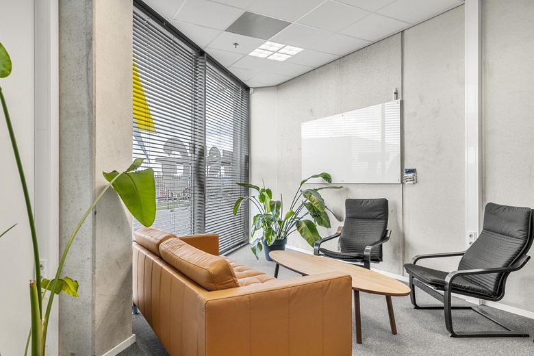 BedrijfsruimteaanRietgraaf 2 a<br/> inOosterhout