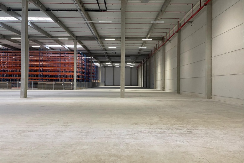 BedrijfsruimteaanRietgraaf 8<br/> inOosterhout