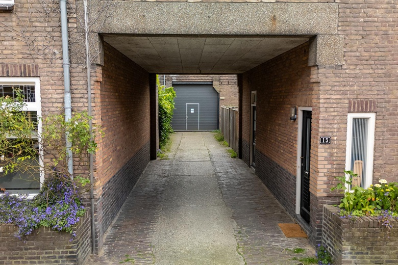 BedrijfsruimteaanAmalia van Anhaltstraat 13 A<br/> inEindhoven BedrijfsruimteaanAmalia van Anhaltstraat 13 A<br/> inEindhoven