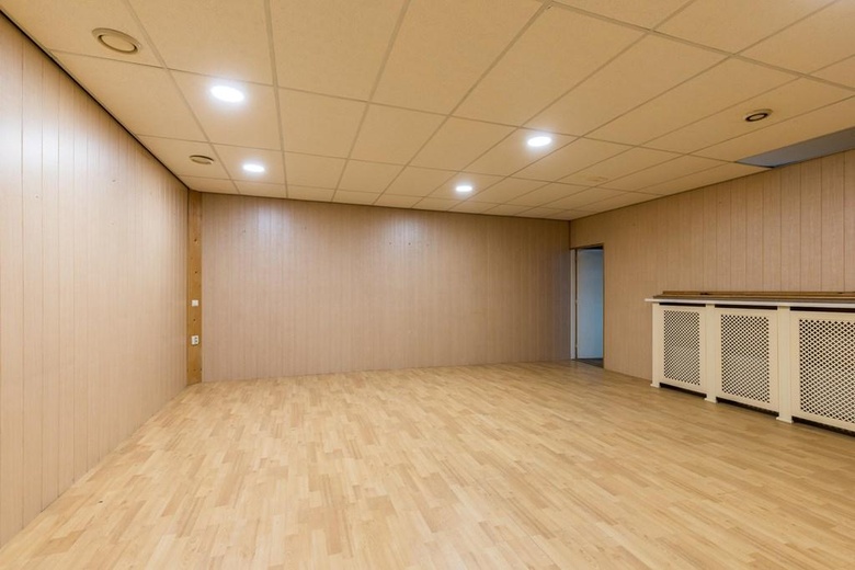 BedrijfsruimteaanAmbachtsweg 39 E<br/> inPijnacker