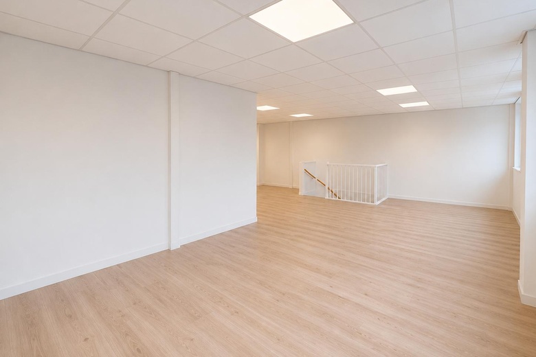 BedrijfsruimteaanNijverheidslaan 3 a 5<br/> inWeesp