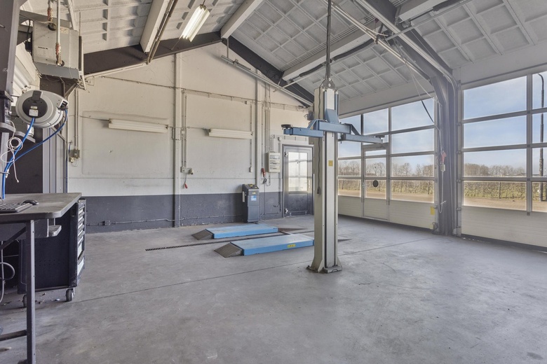 Bedrijfsruimteaande Kromme Nol 4<br/> inWijk en Aalburg Bedrijfsruimteaande Kromme Nol 4<br/> inWijk en Aalburg