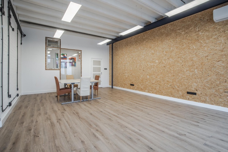 KantoorruimteaanCardanuslaan 24<br/> inDoorwerth KantoorruimteaanCardanuslaan 24<br/> inDoorwerth