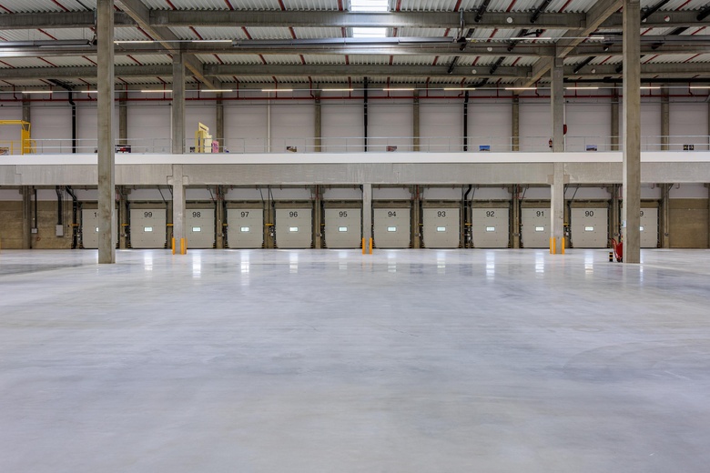 BedrijfsruimteaanRietgraaf 10 - 12<br/> inOosterhout