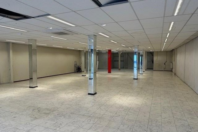 WinkelruimteaanTongelresestraat 280<br/> inEindhoven WinkelruimteaanTongelresestraat 280<br/> inEindhoven