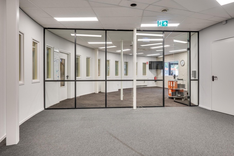 BedrijfsruimteaanRandweg 1 b<br/> inSomeren BedrijfsruimteaanRandweg 1 b<br/> inSomeren