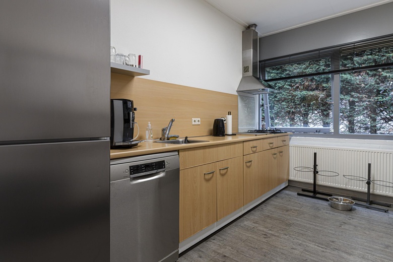 BedrijfsruimteaanKalkovenweg 14<br/> inAlphen aan den Rijn