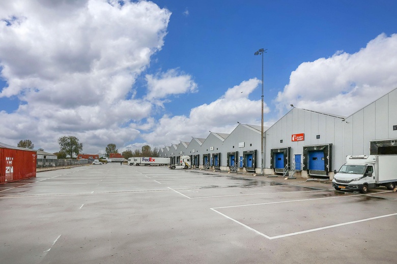 BedrijfsruimteaanPoelweg 12<br/> inDe Kwakel