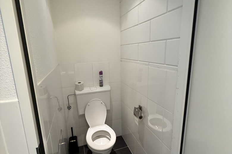 BedrijfsruimteaanJohn F. Kennedylaan 235<br/> inPanningen BedrijfsruimteaanJohn F. Kennedylaan 235<br/> inPanningen