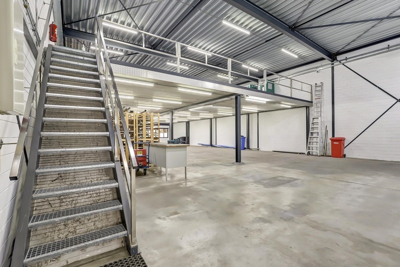 BedrijfsruimteaanBedrijvenstraat 7 a<br/> inWierden