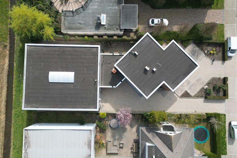 BedrijfsruimteaanAmbachtsstraat 6<br/> inZuid-Beijerland