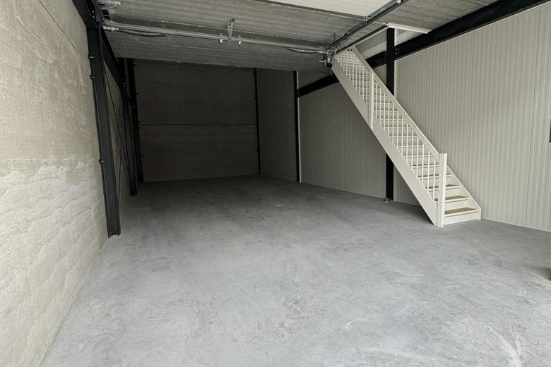 BedrijfsruimteaanEXPEDITIEWEG 22 15<br/> inBoven-Leeuwen BedrijfsruimteaanEXPEDITIEWEG 22 15<br/> inBoven-Leeuwen