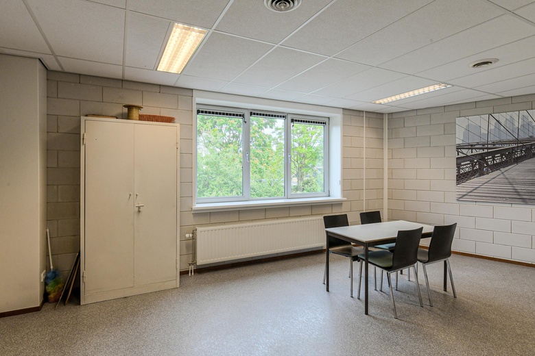 BedrijfsruimteaanVan de Reijtstraat 102<br/> inBreda BedrijfsruimteaanVan de Reijtstraat 102<br/> inBreda