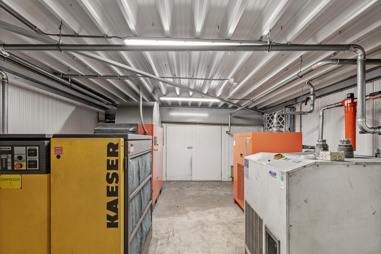 BedrijfsruimteaanVaartkant 5<br/> inRoosendaal