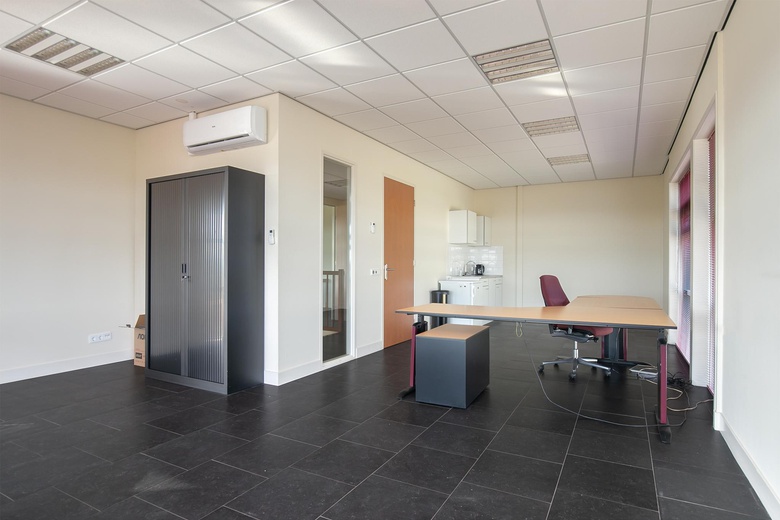 BedrijfsruimteaanBroeklandstraat 24 24A<br/> inElburg BedrijfsruimteaanBroeklandstraat 24 24A<br/> inElburg