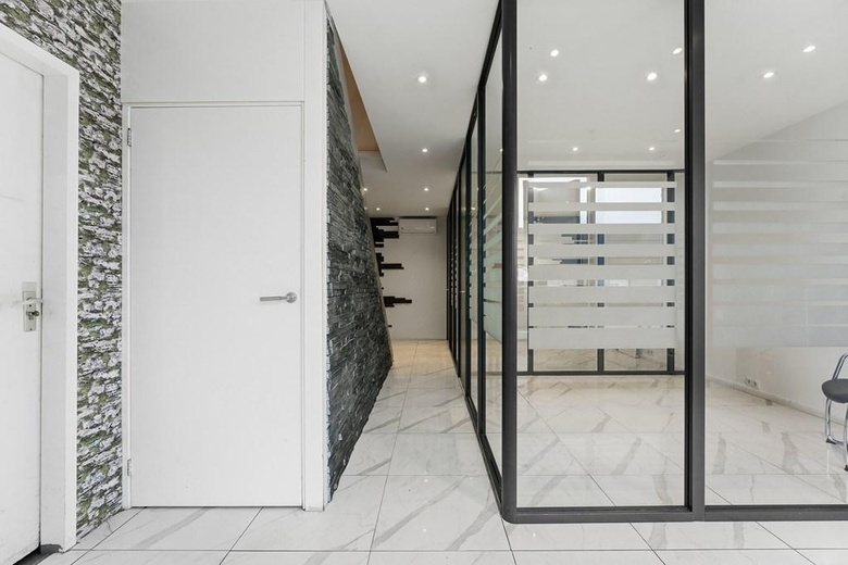 BedrijfsruimteaanVan 'T Hoffstraat 29<br/> inBarendrecht