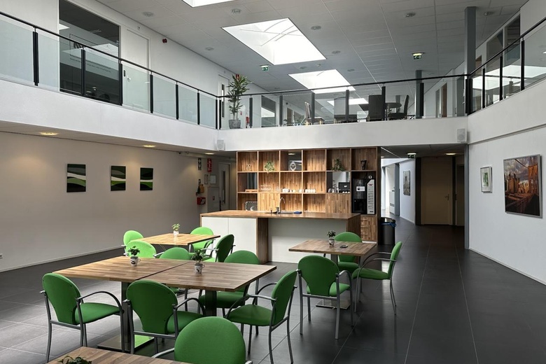 BedrijfsruimteaanLeeuwenhoekstraat 1<br/> inBerkel-Enschot BedrijfsruimteaanLeeuwenhoekstraat 1<br/> inBerkel-Enschot