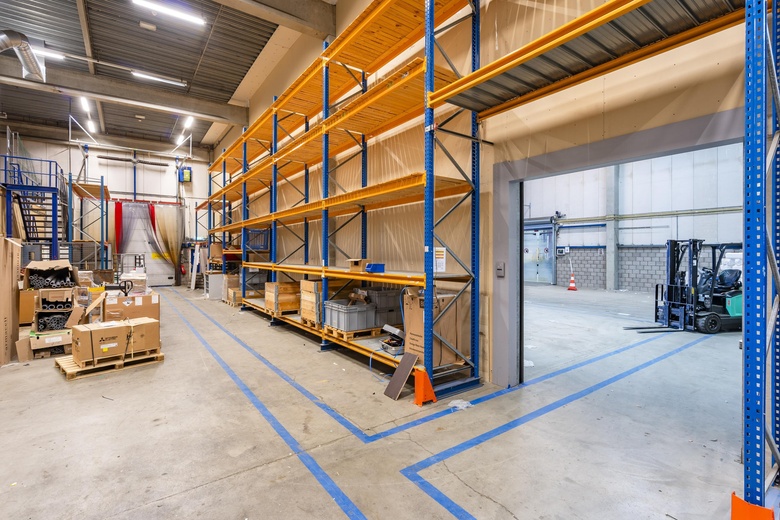 Bedrijfsruimteaan's-Gravelandseweg 371<br/> inSchiedam