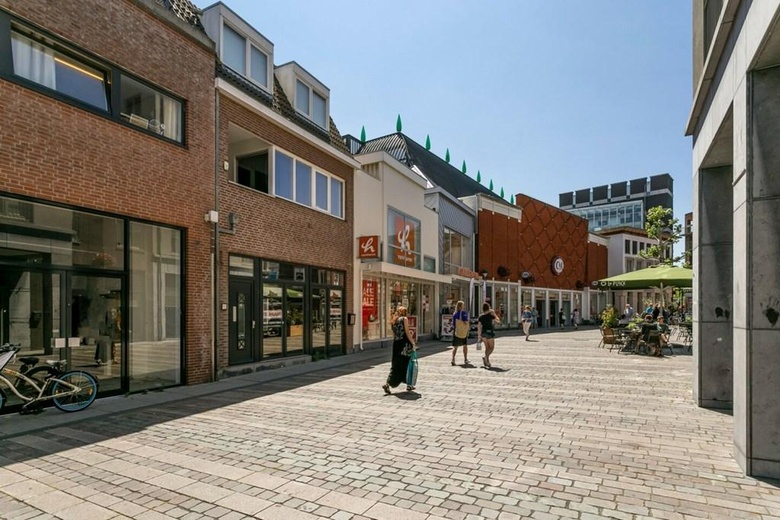 WinkelruimteaanSint-Josephstraat 45<br/> inBergen op Zoom WinkelruimteaanSint-Josephstraat 45<br/> inBergen op Zoom