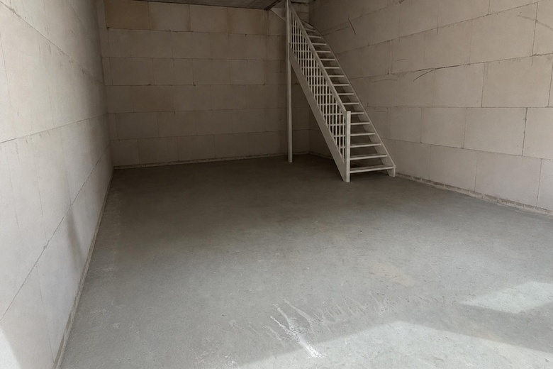 BedrijfsruimteaanAmsterdamseweg 81<br/> inUithoorn
