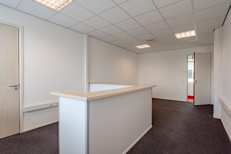 KantoorruimteaanDe Schans 9A<br/> inHardenberg KantoorruimteaanDe Schans 9A<br/> inHardenberg