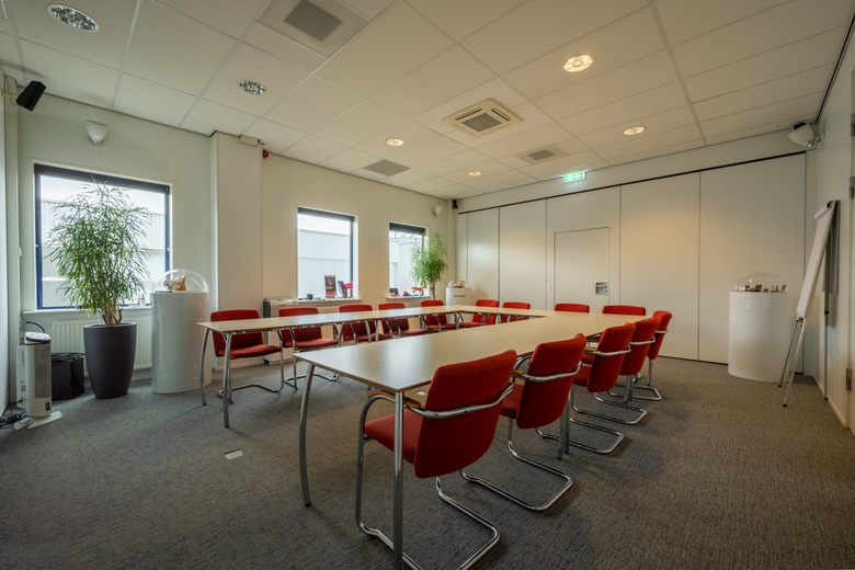 BedrijfsruimteaanKuiperij 5<br/> inAmstelveen BedrijfsruimteaanKuiperij 5<br/> inAmstelveen