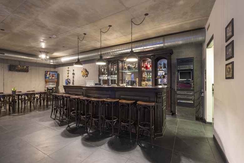 BedrijfsruimteaanValkenjachtstraat 17 - 19<br/> inTilburg