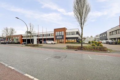 Bekijk foto 2 van Industrieweg 71