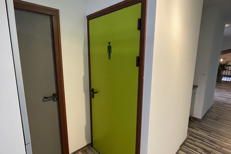 Bekijk foto 10 in  aan de  in 