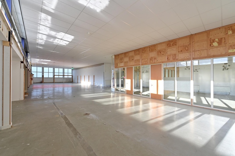 BedrijfsruimteaanOosterengweg 44<br/> inHilversum BedrijfsruimteaanOosterengweg 44<br/> inHilversum
