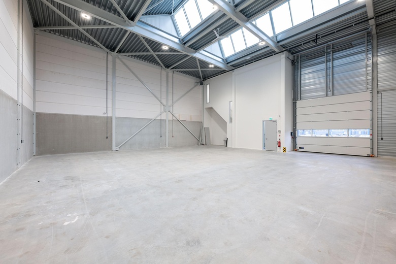 BedrijfsruimteaanBrandenburgbaan 4 - 4<br/> inRotterdam