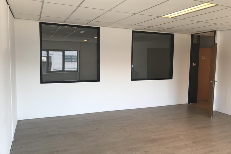 BedrijfsruimteaanBakkenzuigerstraat 36<br/> inAlmere