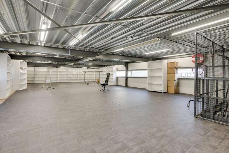 BedrijfsruimteaanNoordhoven 10<br/> inRoermond BedrijfsruimteaanNoordhoven 10<br/> inRoermond