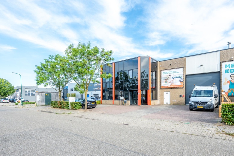 BedrijfsruimteaanWilgenkade 1<br/> inHouten