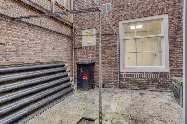 WinkelruimteaanNieuwe Burg 19<br/> inMiddelburg WinkelruimteaanNieuwe Burg 19<br/> inMiddelburg