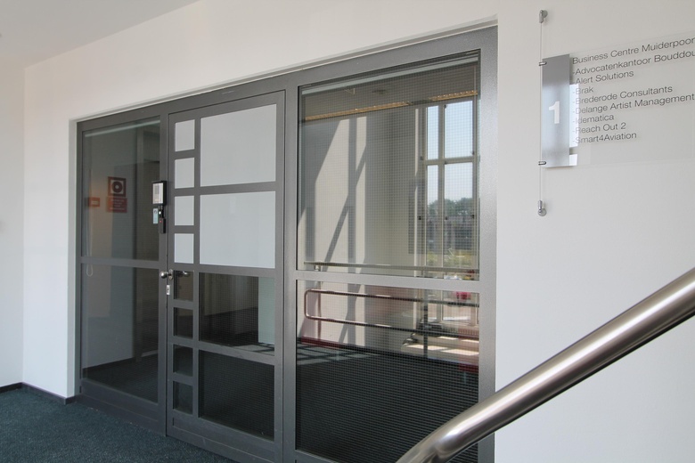 KantoorruimteaanLeeuwenveldseweg 5 f<br/> inWeesp