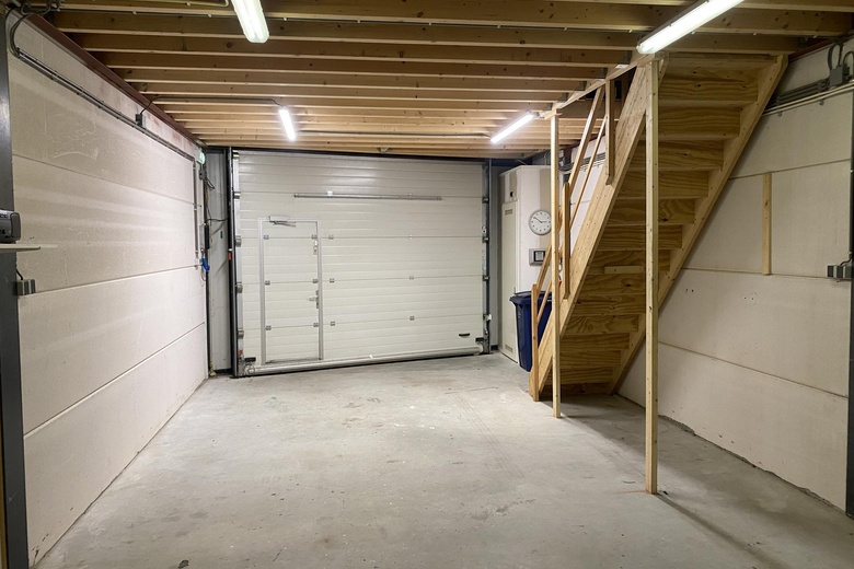 BedrijfsruimteaanNeonweg 182<br/> inAlmere BedrijfsruimteaanNeonweg 182<br/> inAlmere