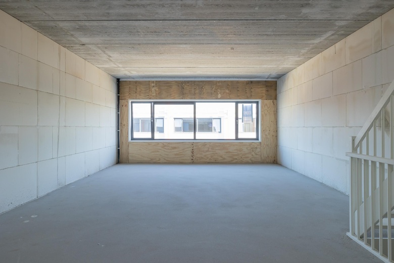 BedrijfsruimteaanCilinderweg 75<br/> inRoelofarendsveen