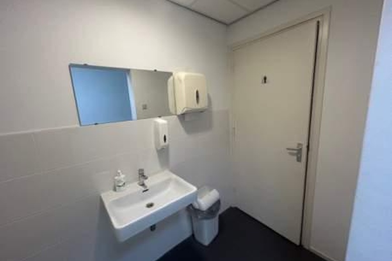 KantoorruimteaanIndustrieweg 14<br/> inZoetermeer KantoorruimteaanIndustrieweg 14<br/> inZoetermeer