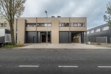 Bekijk foto 2 van A. Hofmanweg 7