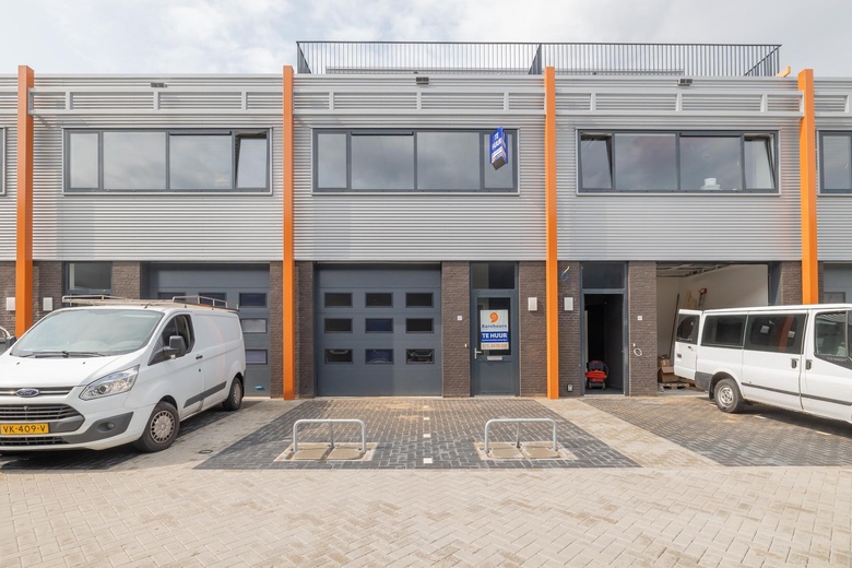 BedrijfsruimteaanCilinderweg 67<br/> inRoelofarendsveen